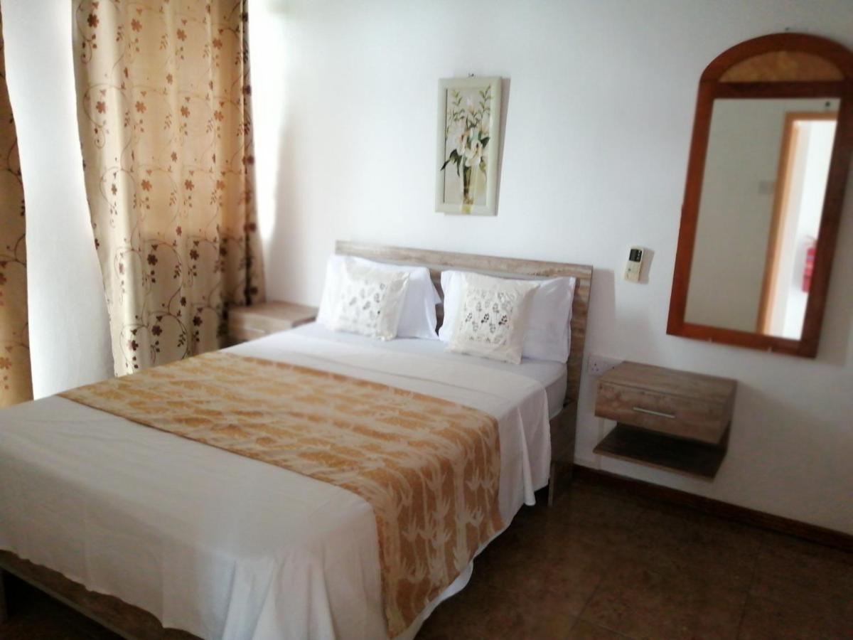 Sbe Villa Flic en Flac Bagian luar foto