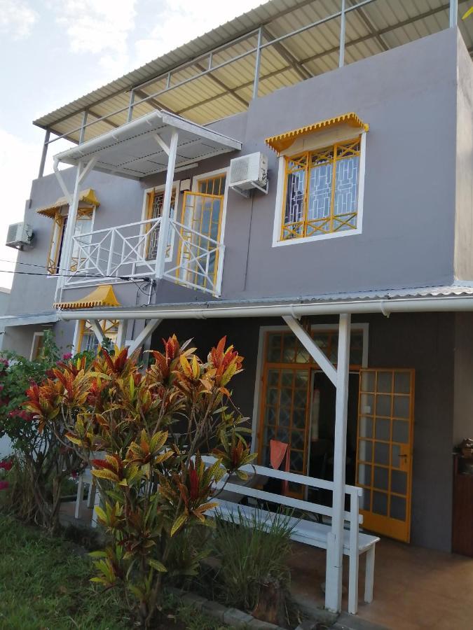 Sbe Villa Flic en Flac Bagian luar foto