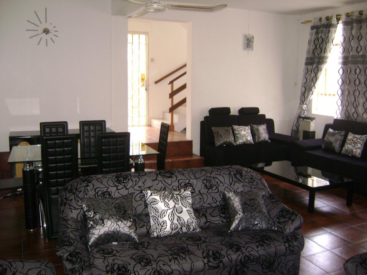 Sbe Villa Flic en Flac Bagian luar foto